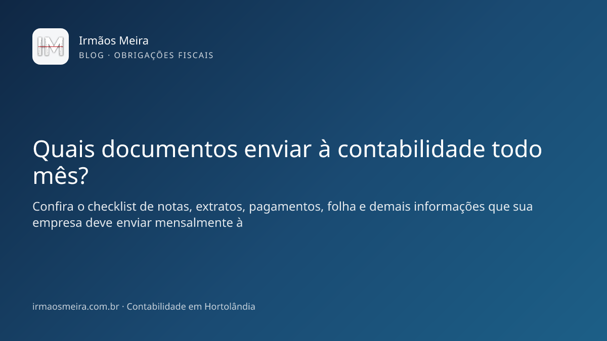 empresário organizando documentos mensais para a contabilidade